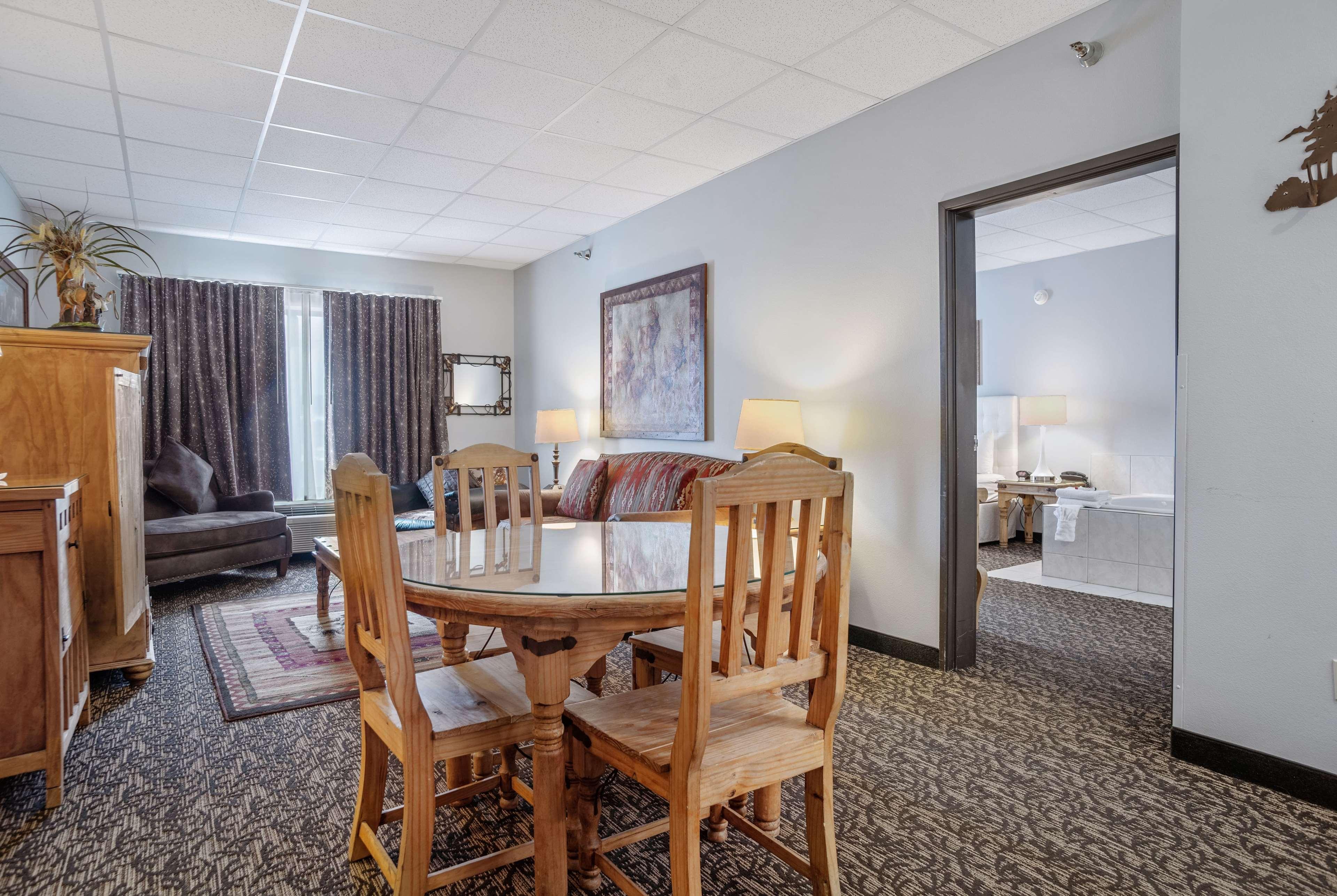 Elevation Inn & Suites, Trademark Collection By Wyndham Rapid City Luaran gambar