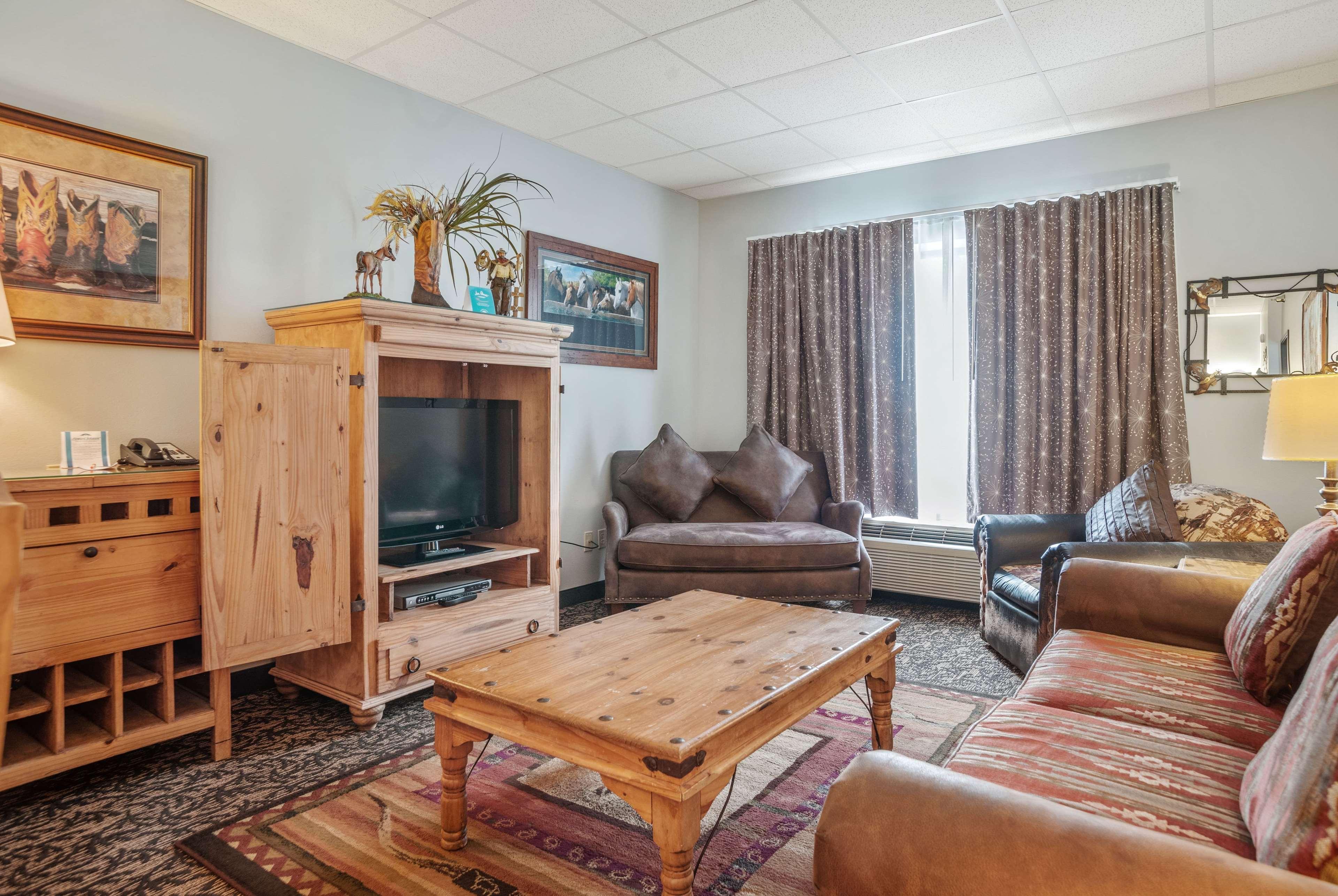 Elevation Inn & Suites, Trademark Collection By Wyndham Rapid City Luaran gambar